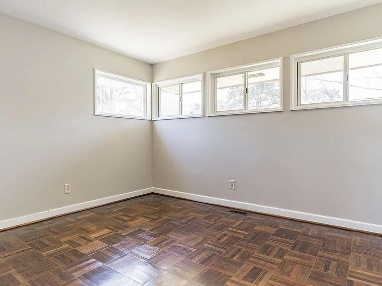132 Woodside Dr — Photo 12