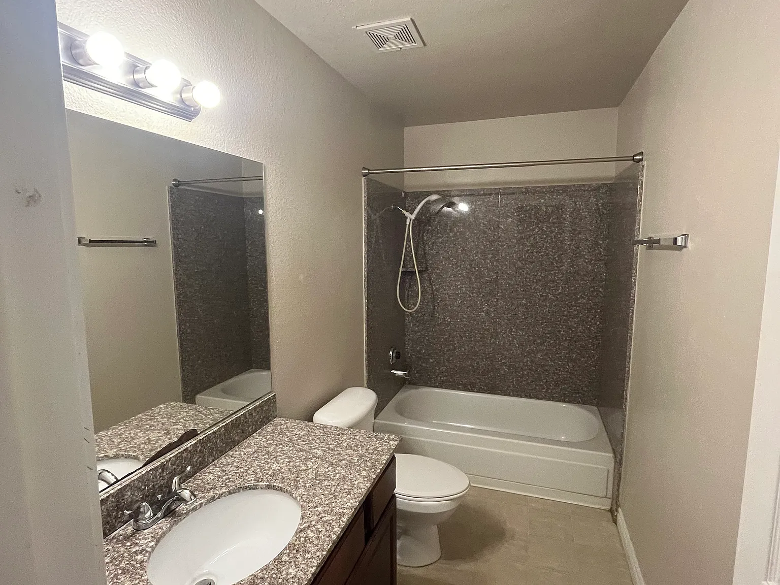 5163 Indian River Dr — Photo 3