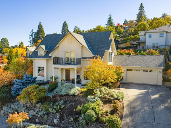 500 Lakota Way, Ashland, OR 97520