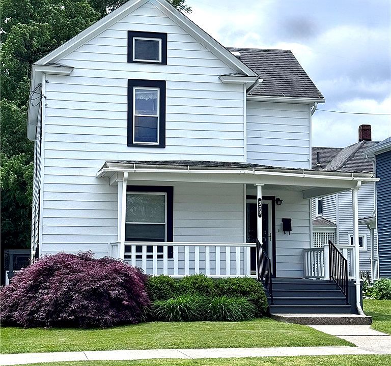 1st image of 303 7th St