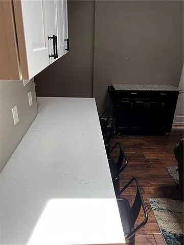 931 Pine St — Photo 32