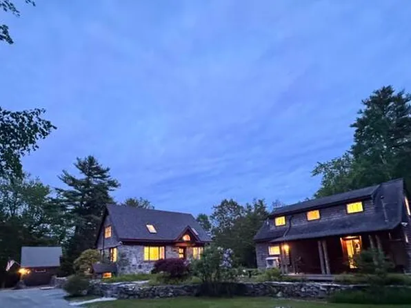 62 York Road, Blue Hill, ME 04614