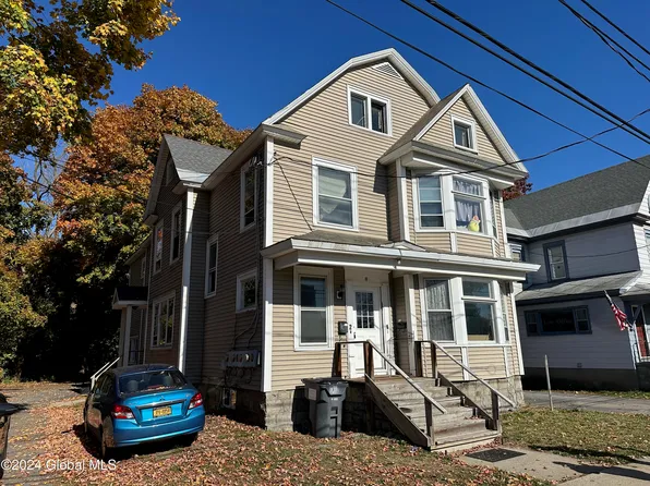 8 Lawrence Street, Glens Falls, NY 12801