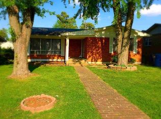 1412 Woodland Dr, Poplar Bluff, MO 63901