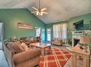 4030 Bardstown Ct APT 202, Fayetteville, NC 28304