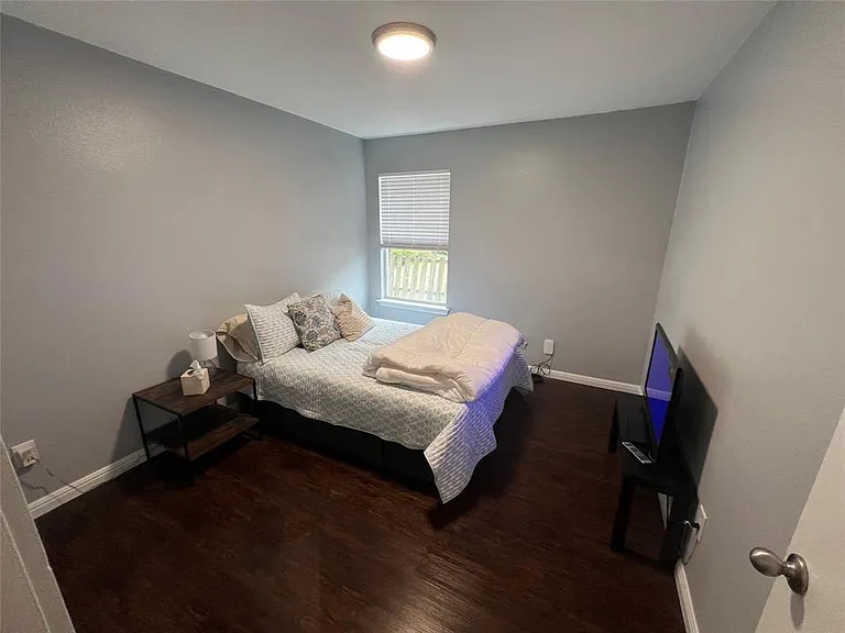 2100 Boyer Dr — Photo 6