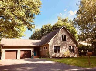 18 Pinecrest Rd, New Paltz, NY 12561