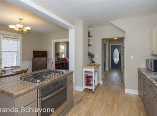 822 N 9th Ave E, Duluth, MN 55805