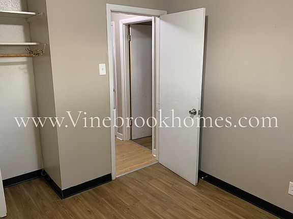 4th image of 4134 Holman Ln