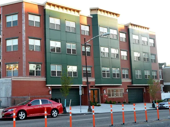 2507 Kennedy Boulevard image 1 of 1