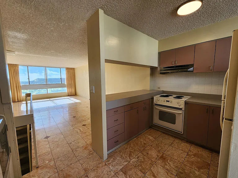 555 University Ave #3401 — Photo 6