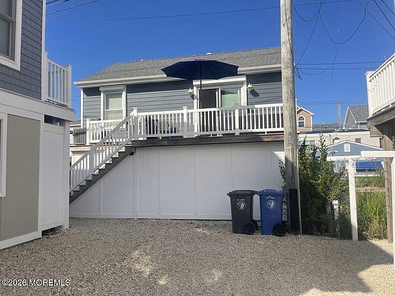 4th image of 123 W Kingfisher Way