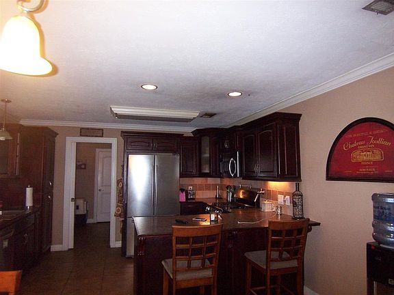 5th image of 108 Woodsong St