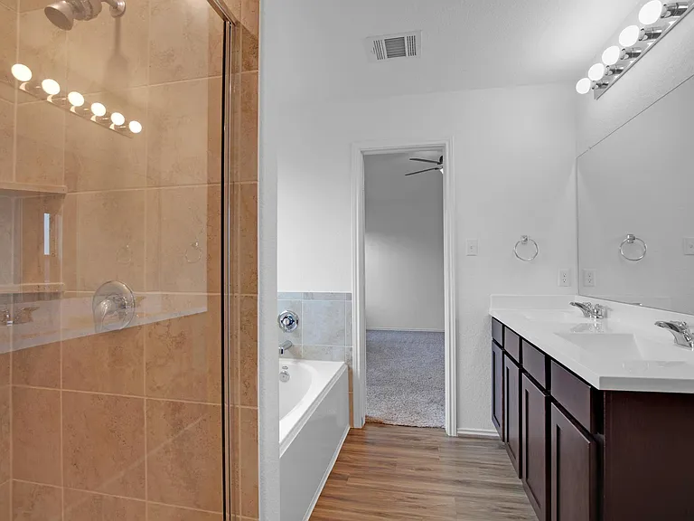 21409 Resource Rd — Photo 16