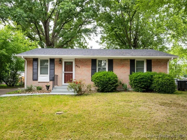 923 Assembly Road, Jeffersonville, IN 47130