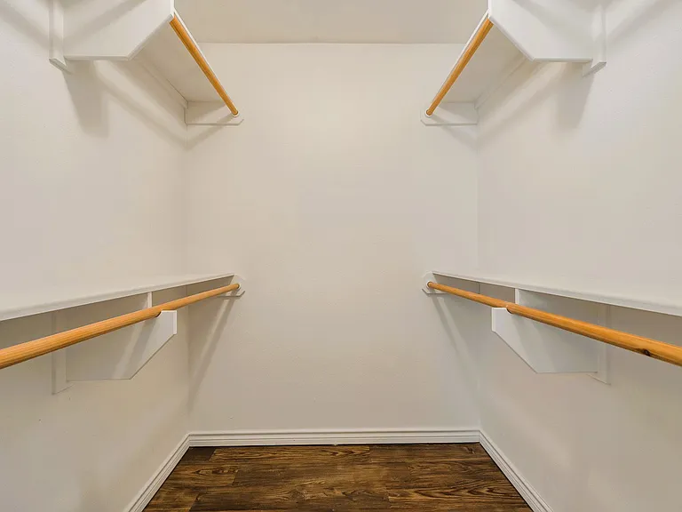 1427 Western Oaks Ct — Photo 12