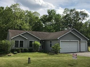 22701 W Ridge Dr, Antioch, IL 60002