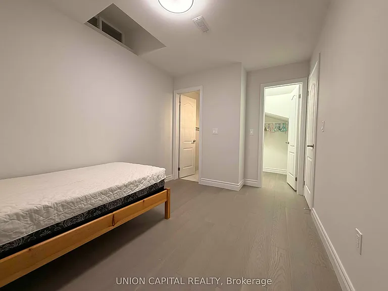1 Waterleaf Rd — Photo 8
