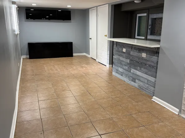 145 S 19th Ave #Basement, Maywood, IL 60153
