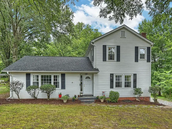 1118 Skyview Rd, Charlotte, NC 28208