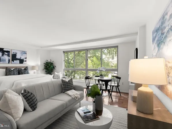922 24th St NW APT 220, Washington, DC 20037