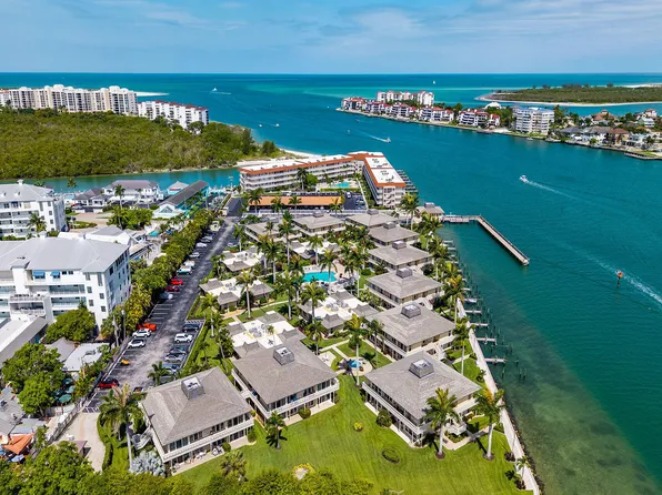 1215 Edington Pl APT M3, Marco Island, FL 34145