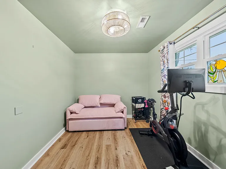 1002 Bacon St — Photo 20