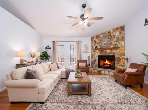 221 Sagewood Trl, Murphy, NC 28906