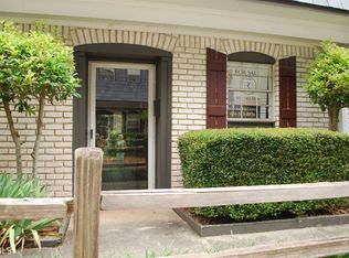 205 Stonecliff Ct, Stone Mountain, GA 30083