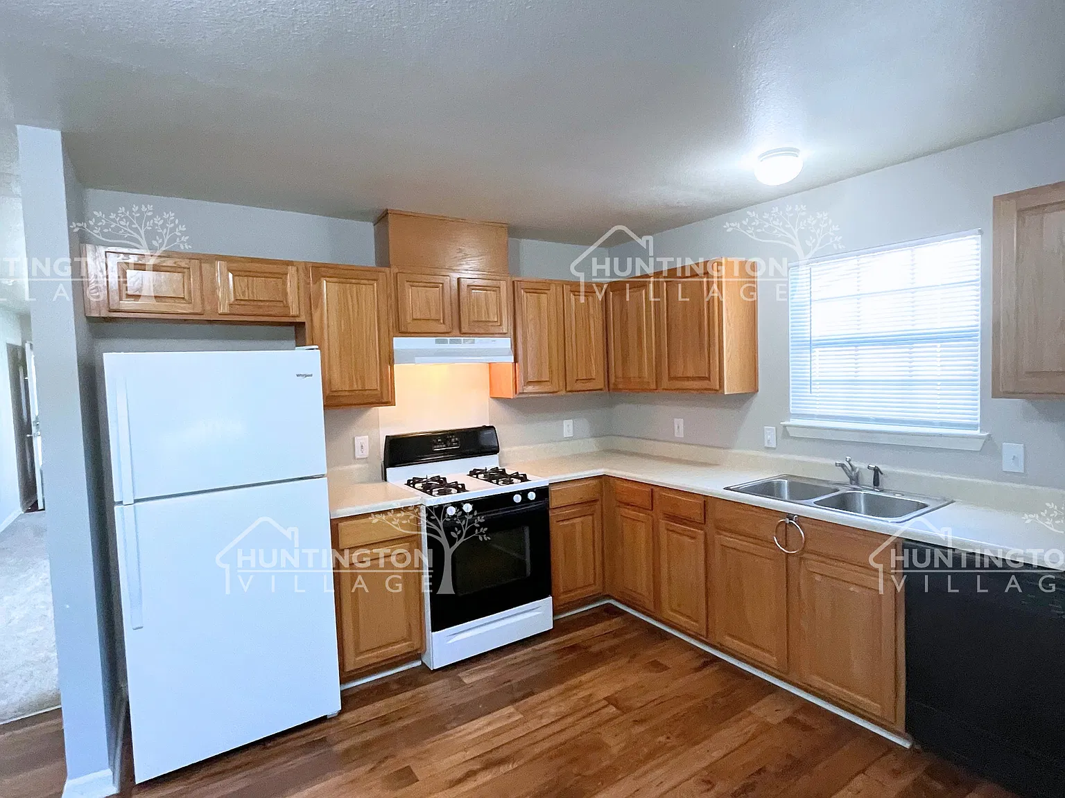 2 bed, 1105 sqft, $1,288 — Photo 4