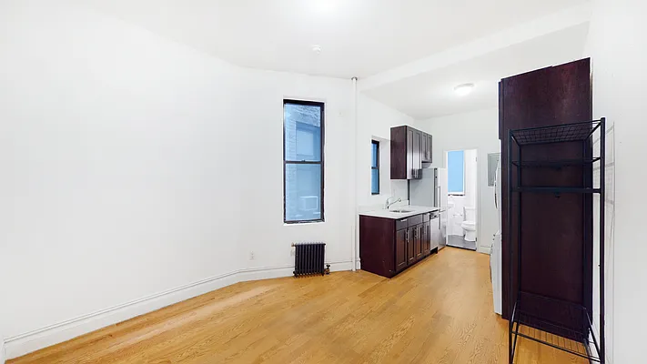 Rented by Keller Williams NYC | media 19
