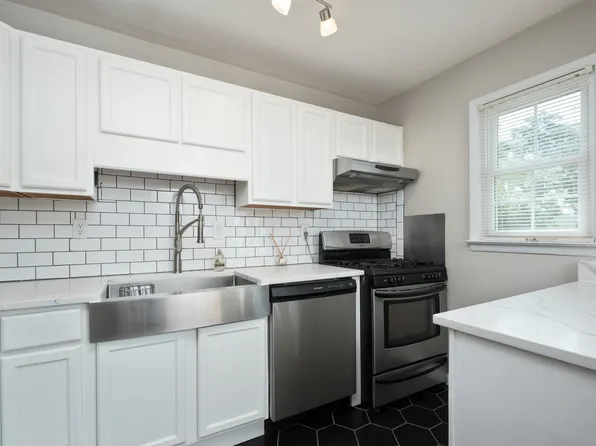 2527 Hydraulic Rd APT 17, Charlottesville, VA 22901