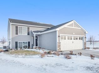 7072 Primrose Ln, Grand Blanc, MI 48439