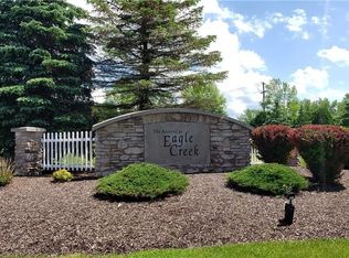 8430 Eagle Creek Dr, Garrettsville, OH 44231