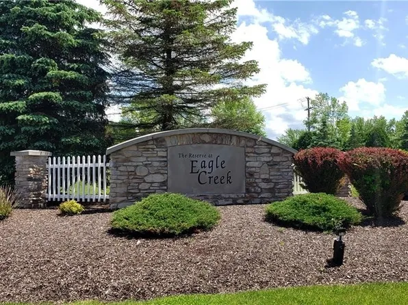 8430 Eagle Creek Dr, Garrettsville, OH 44231