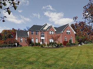 27 Terrell Rd, Lambertville, NJ 08530