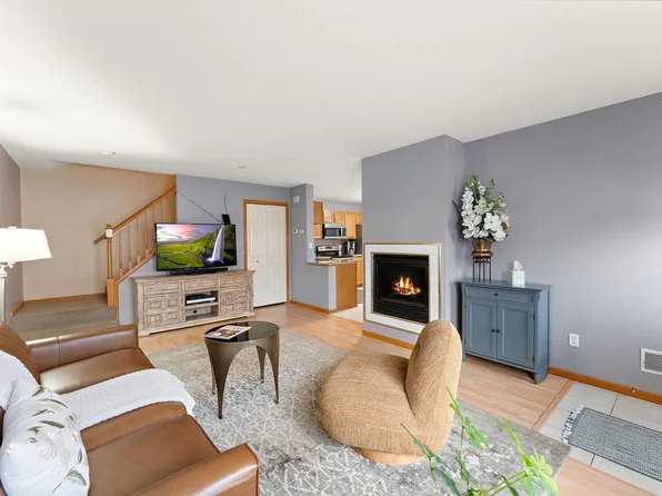 9473 Jewel Ln N, Maple Grove, MN 55311