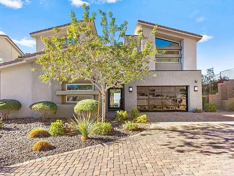 55 Vista Outlook St — Photo 56
