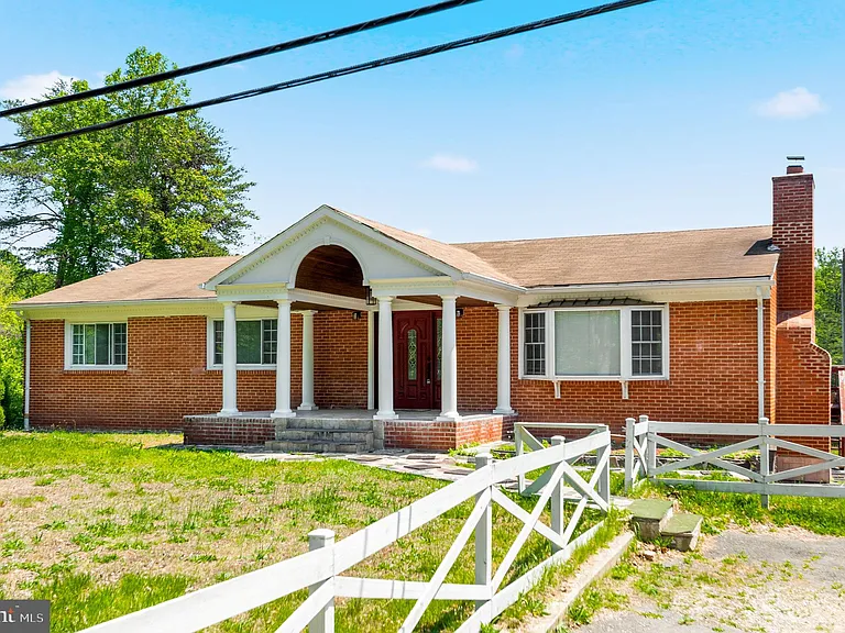 11325 Bacon Race Rd — Photo 2
