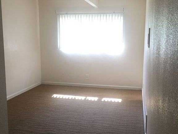 4th image of 3511 Chicago Ave