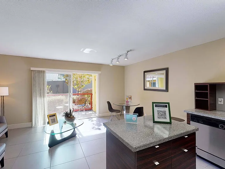 CitySouth — Photo 70