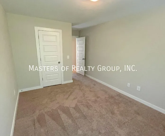 329 Shiloh Creek Dr — Photo 17