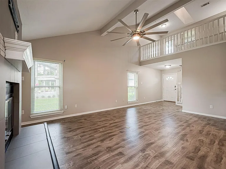 131 Cove Cir — Photo 10