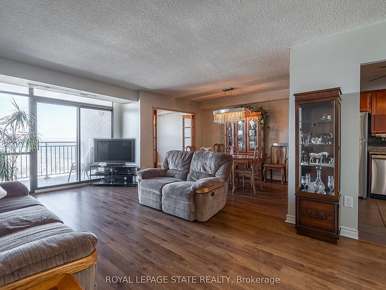 500 Green Rd #1218 — Photo 10