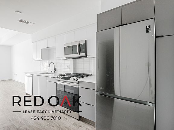 2nd image of 1110 S Lake St #309