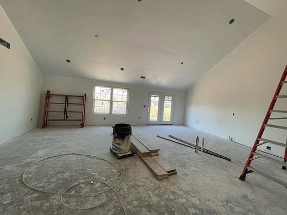 4th image of 5001 Bentwood Ct