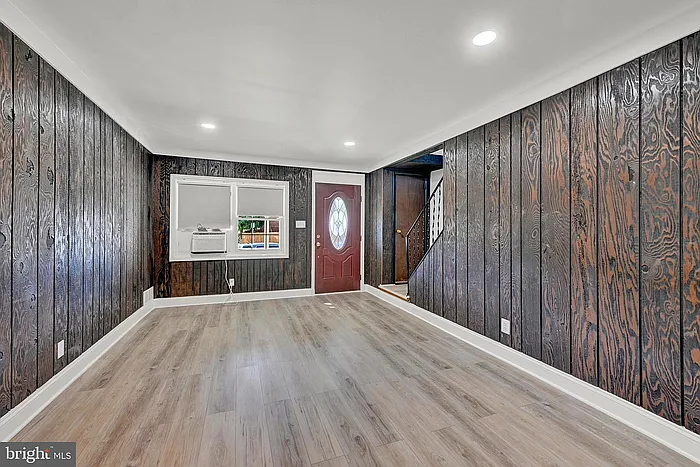 3 bed, 2.0 bath, $2,300 — Photo 4