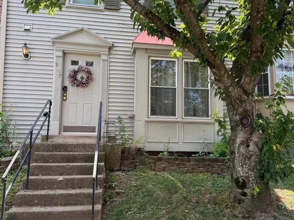 14237 Heritage Crossing Ln, Centreville, VA 20120