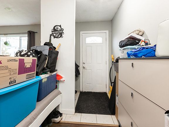 5th image of 32774 Badger Ave
