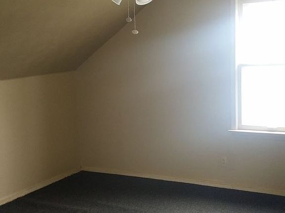 3rd image of 1824 Lakeview Ave